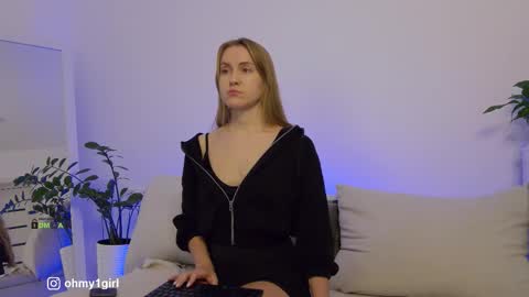 SweetKira1 online show from November 24, 3:36 pm