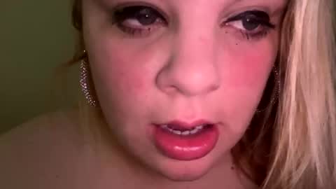 Lisa  online show from February 16, 2:43 pm