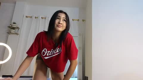 Mia  online show from April 19, 10:01 pm