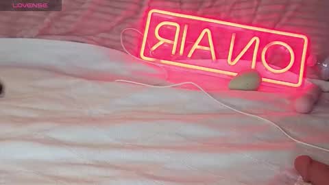 sweetpuddles online show from March 24, 4:12 pm