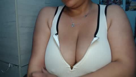 sweett_candy1 online show from October 12, 4:15 am