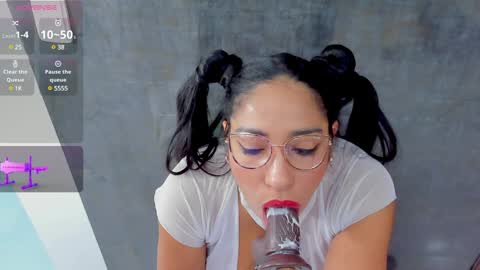 LINA online show from January 17, 11:38 am