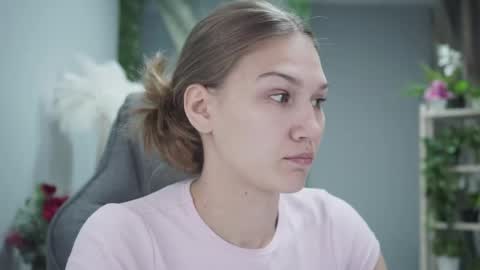 Emily online show from June 3, 9:21 am