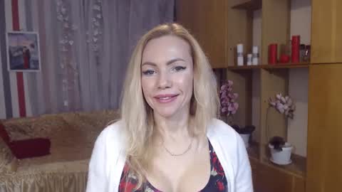 Sweety friend online show from February 5, 10:01 pm