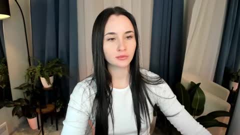 Melissa online show from March 1, 1:11 pm