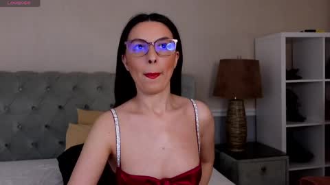 Bea Moan from LovenseWet from Tip MenuOpen for Private online show from May 31, 6:09 pm