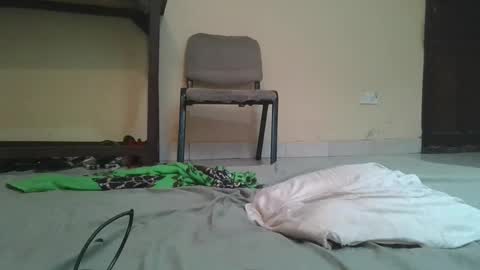 sweetyass25 online show from April 11, 7:56 am