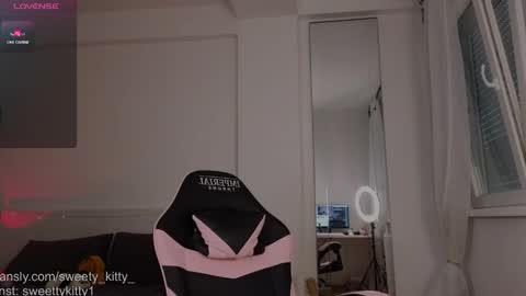 Jenny  give it a sub online show from April 13, 3:24 pm