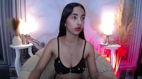 LAURA online show from November 10, 12:00 pm