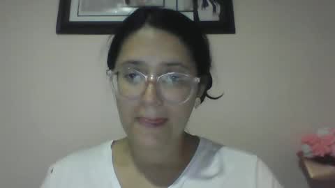 sweetyypeach online show from February 25, 3:42 am