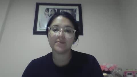 sweetyypeach online show from February 4, 3:33 am