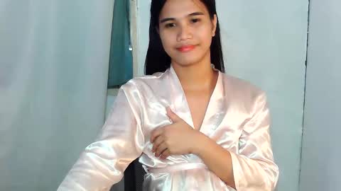 Rhea online show from May 22, 5:33 pm