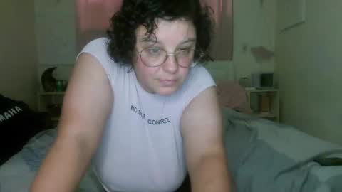 Tialove420 online show from October 7, 6:01 pm