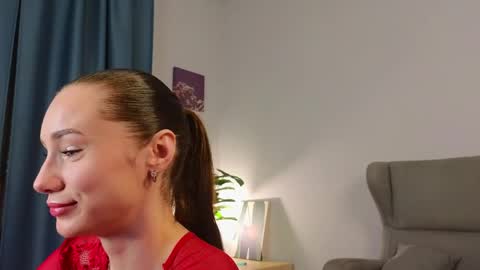 Lizzy online show from April 4, 4:55 am