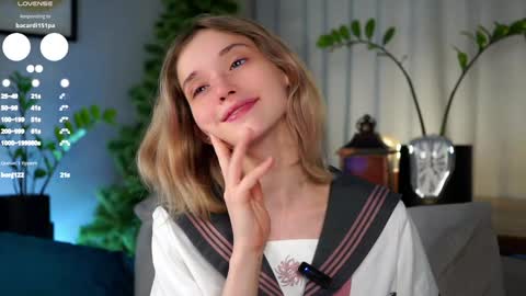 Mia online show from February 26, 1:14 am