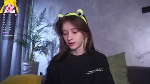 Mia online show from April 15, 2:45 am