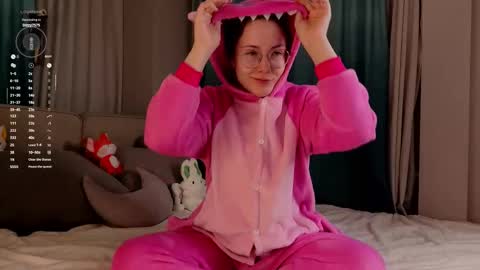 Molly online show from December 20, 1:09 am