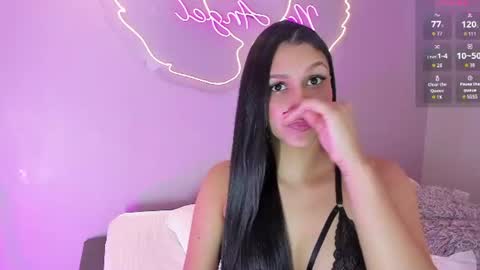 talianahernandez online show from June 10, 4:49 pm