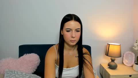 taliasensitive online show from September 9, 3:23 pm