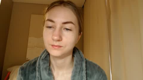  Kira  online show from February 5, 6:35 am