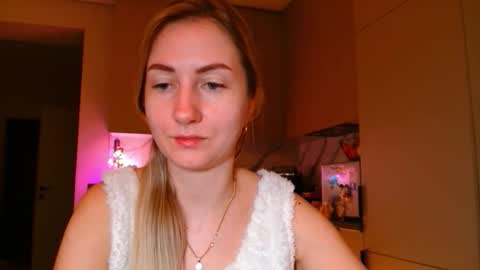  Kira  online show from February 12, 7:10 am