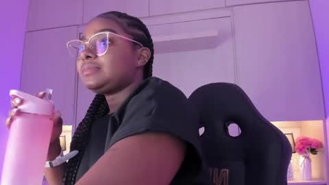 Tami online show from September 30, 7:52 pm