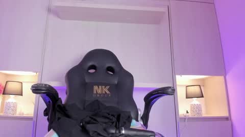 Tami online show from October 1, 8:14 pm