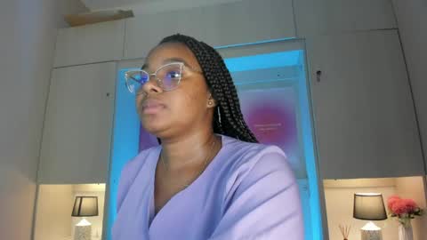 Tami online show from June 1, 7:37 pm