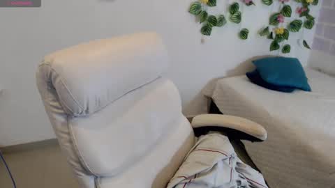 Tania  online show from December 17, 8:24 pm