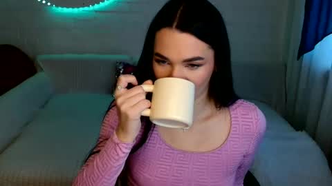 tasty_babyy online show from November 28, 7:33 am