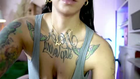 Nathalie Hardy  online show from March 1, 8:19 pm