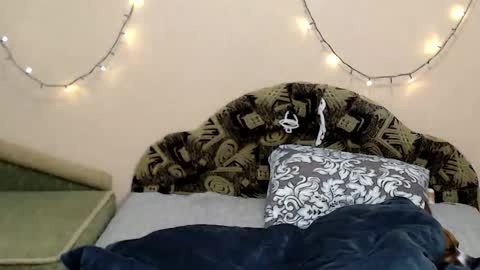 Taya online show from January 14, 7:52 pm