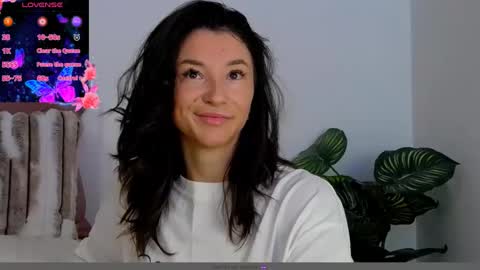 TayaKayan online show from December 18, 3:04 am