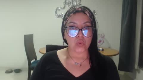 taylor_joohnson_ online show from March 17, 3:54 am