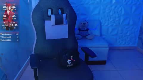 Taylor online show from March 4, 7:09 pm