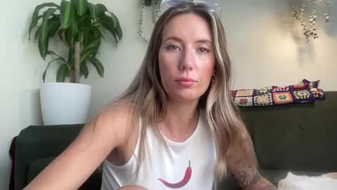 Taylor online show from October 6, 2:17 am