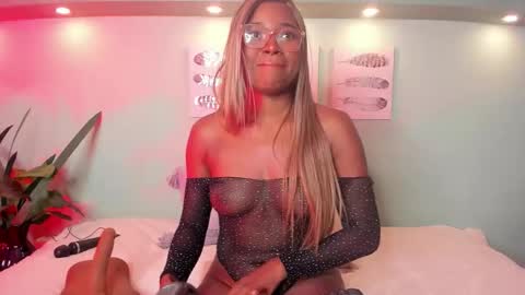 taylor online show from December 2, 1:02 pm