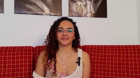 Tay Tay online show from February 10, 11:08 pm