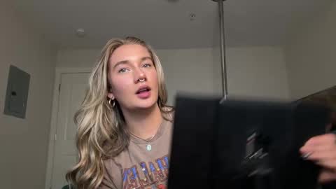 Katy online show from October 20, 12:46 am