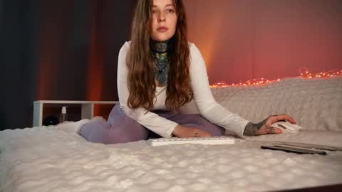 Mary     X TechnoElfff  INST    fansly kissmary online show from September 13, 12:35 pm