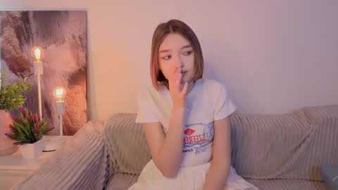 all me precious   online show from February 6, 5:33 am