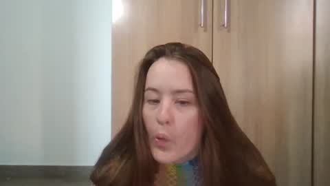 Yumziebear online show from October 15, 9:56 am