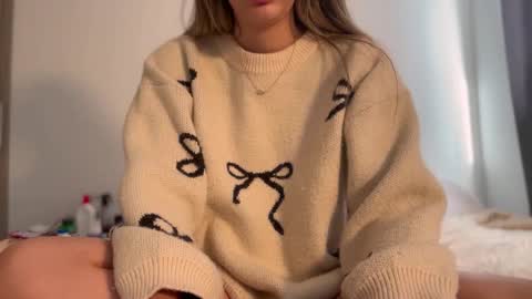 Amy No penetration Virgiin giirl online show from November 15, 1:45 pm