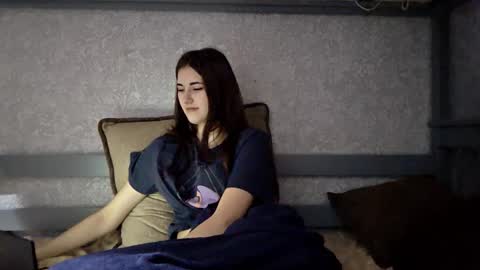 Alice online show from November 25, 6:26 am