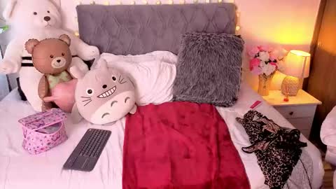 Emily online show from February 20, 4:52 pm