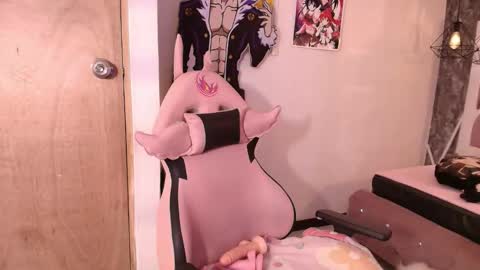 Terra Elowen online show from February 8, 11:58 am