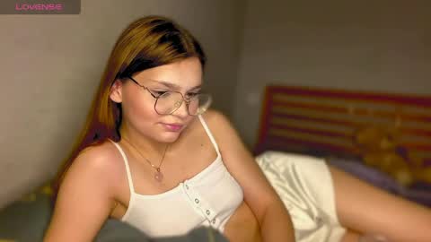 Tessa online show from May 7, 7:39 pm