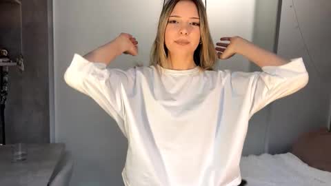 tessiebe online show from February 26, 12:26 pm