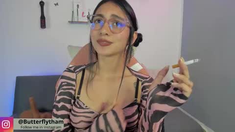 thamara_cooper_ online show from March 7, 12:17 am