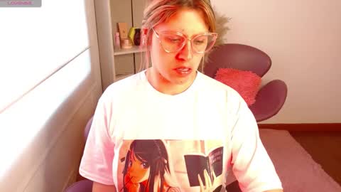   online show from February 4, 12:11 pm